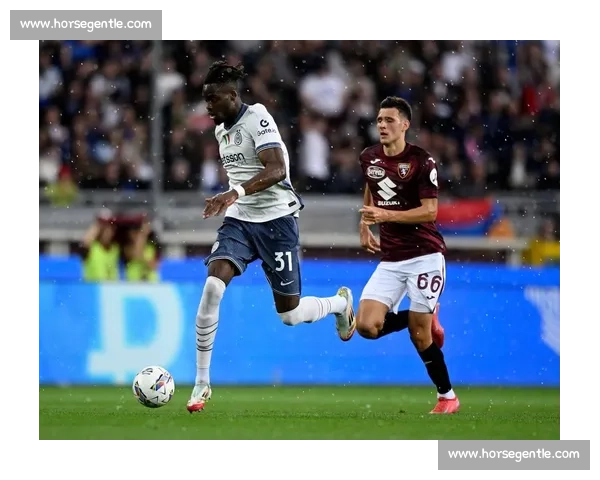 米兰对阵都灵关键之战红黑军团冲击胜利夜意甲焦点碰撞主场气势与战术博弈